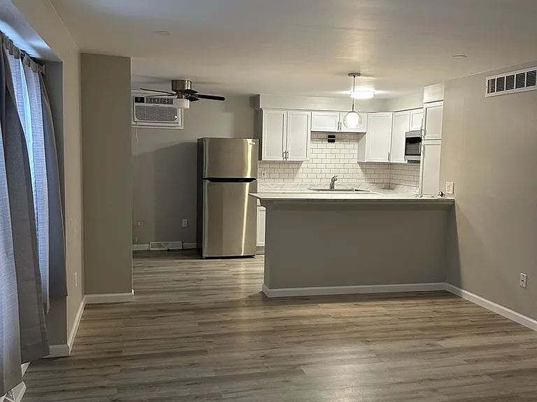Villager Apartments — Photo 55