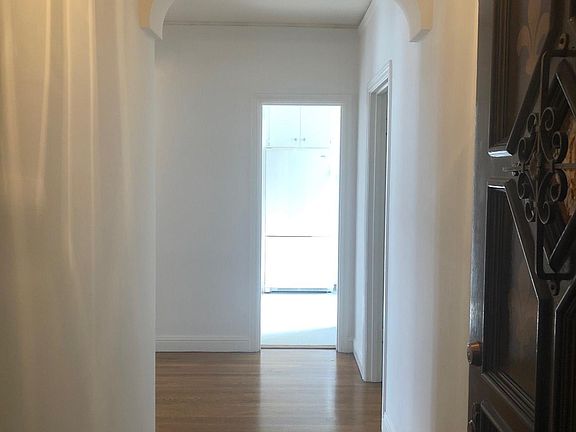 2nd image of 1945 Jefferson St APT 202