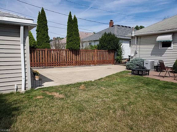 4th image of 2927 Park Dr