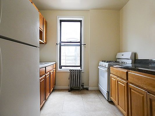 1st image of 12-17 31st Ave #D2