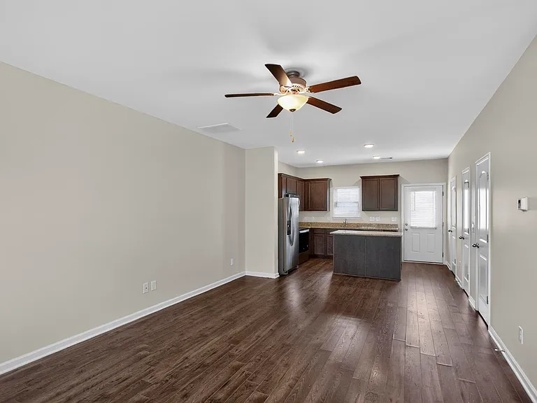 1023 Glen Marcus Dr — Photo 23