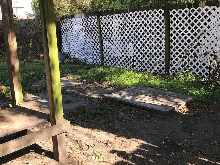 2517 Palmyra St — Photo 18