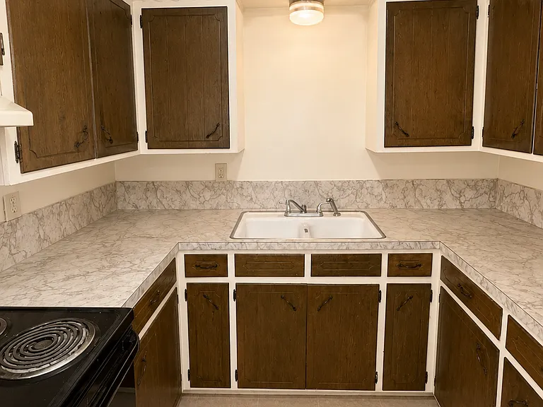 200 W 6th St #210 — Photo 1