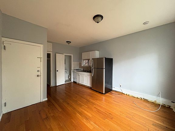 2nd image of 24 Beacon Ave APT 6