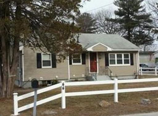 1st image of 44 Oak St