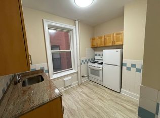 31-64 30th St #I5, Astoria, NY 11106