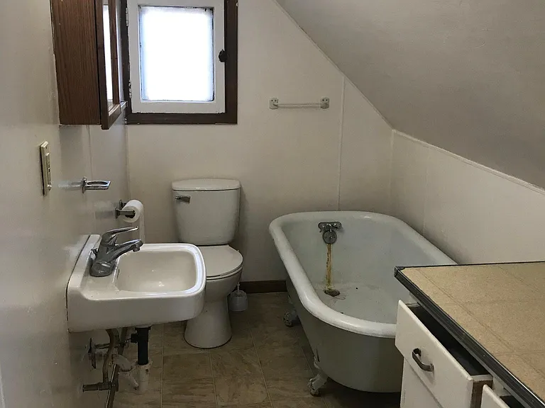 106 Patton St #UPSTAIRS — Photo 15