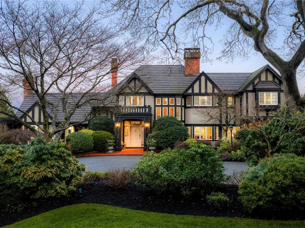 3475 Upper Terrace Rd, Oak Bay, BC V8R 6E8