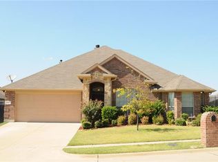 1001 Matagorda Dr, Midlothian, TX 76065