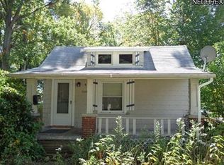 5109 Snow Rd, Parma, OH 44134