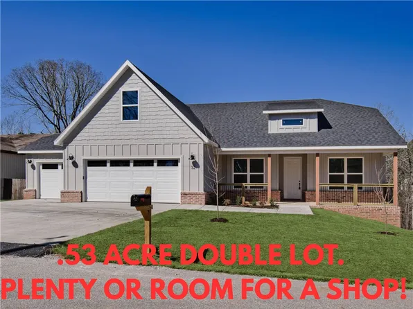 8 Kinross Dr, Bella Vista, AR 72715