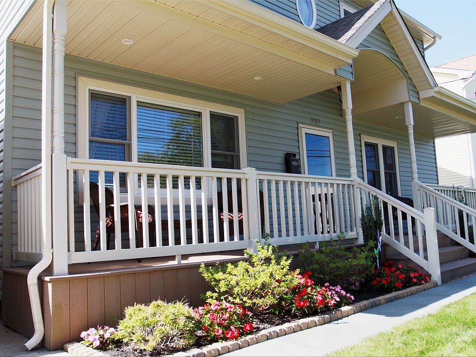 1st image of 332 Jervis Ave