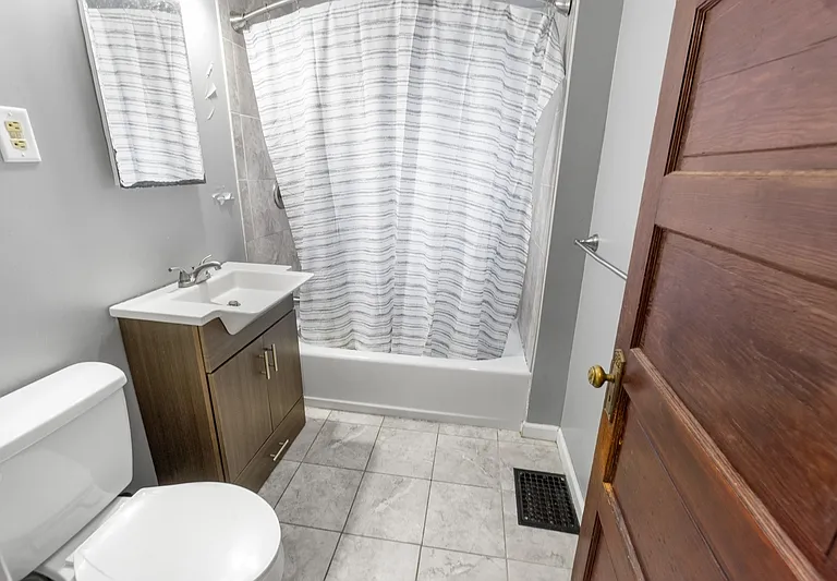 247 Roosevelt Ave #1 — Photo 3