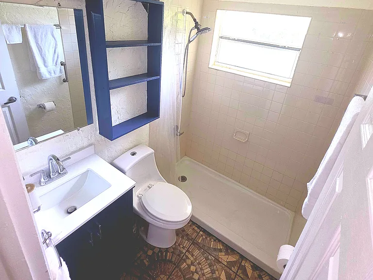 5701 McKinley St #4 — Photo 12
