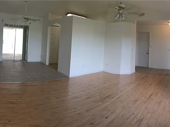 2nd image of 2514 NE 20th Pl