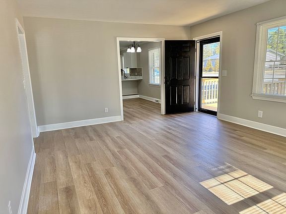 5th image of 203 Nottingham Dr