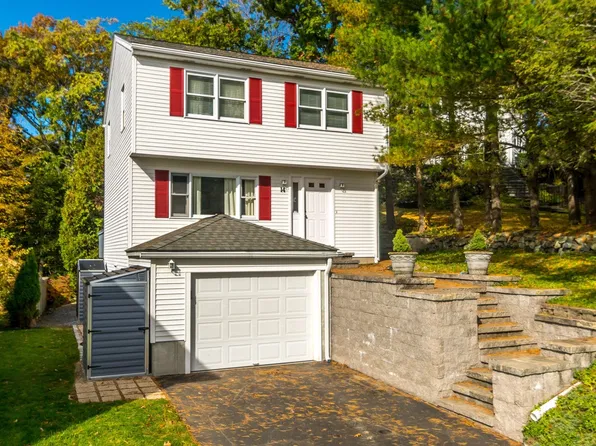14 Ode St, Waltham, MA 02451