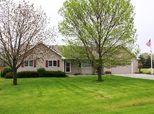 114 Colonial Dr, Onarga, IL 60955