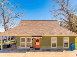 7060 False River Rd, Oscar, LA 70762