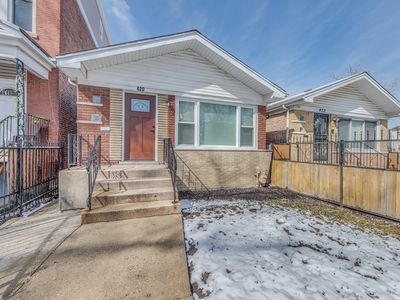 420 N Hamlin Ave, Chicago, IL, 60624