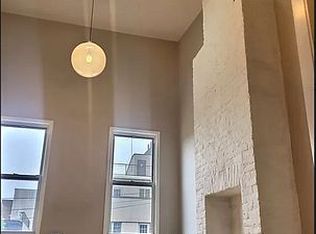 417 Van Brunt St APT 3L, Brooklyn, NY 11231