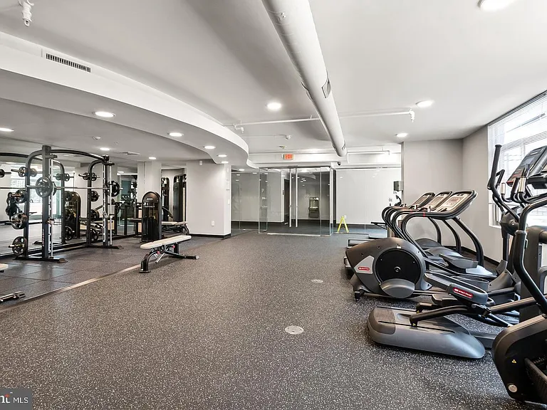 3600 Glebe Rd #330W — Photo 27