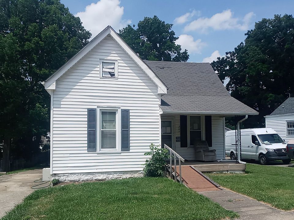 1st image of 205 Broadway St