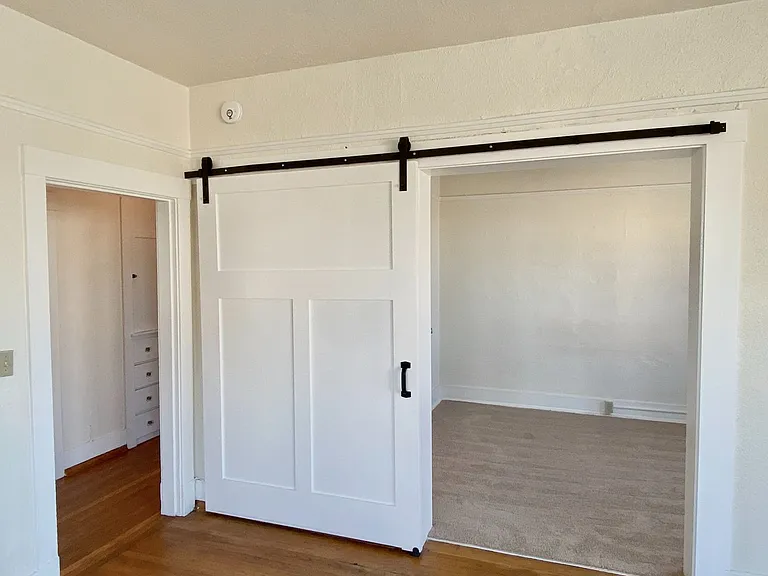 St Florence Apartments — Photo 12