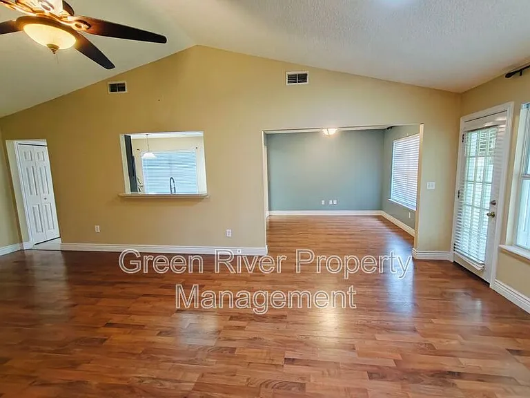 1845 Weston Cir — Photo 9