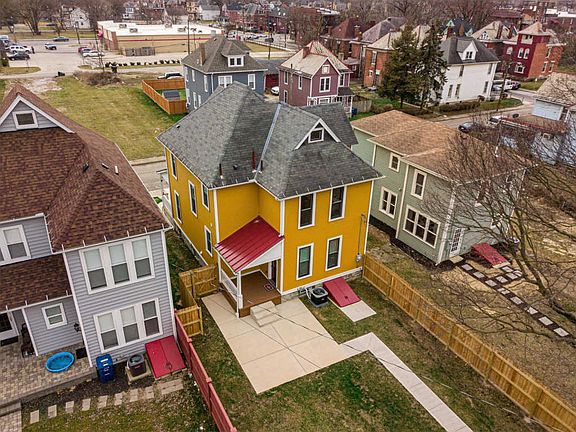 3rd image of 1110 E Rich St