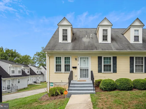 2500 Kent Village Dr, Hyattsville, MD 20785