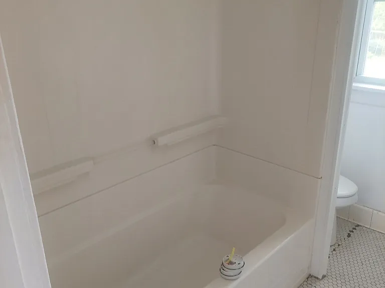 2128 Columbia Ave — Photo 5