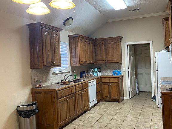 4th image of 519 2nd St