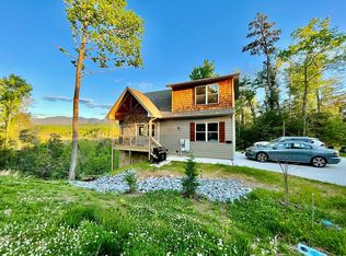 406 Potters Ridge Rd, Gatlinburg, TN 37738