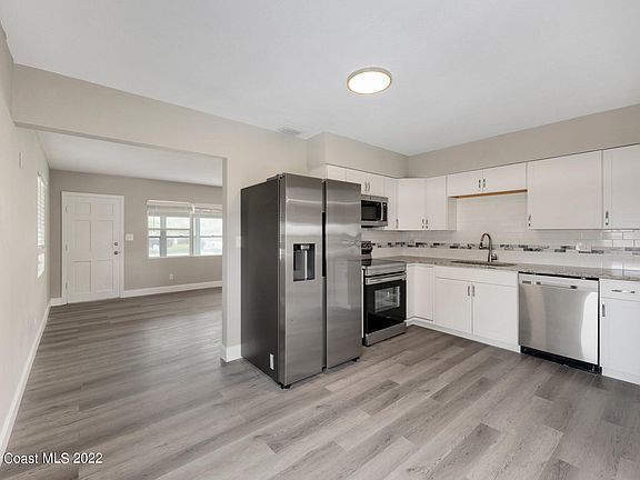 4th image of 502 Stanley Ave