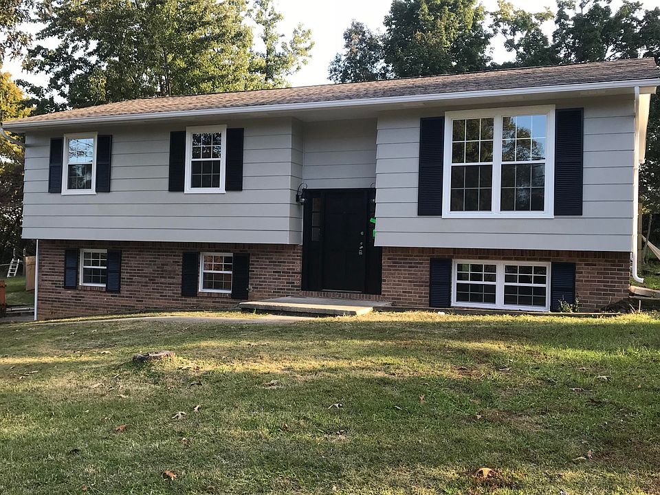 1st image of 5832 Wooded Acres Dr