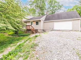 12 Spring St, Highland Lakes, NJ 07422