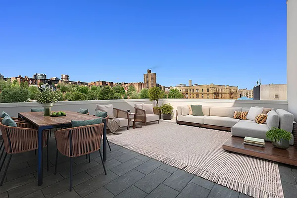 Rented by Bohemia Realty Group | media 16