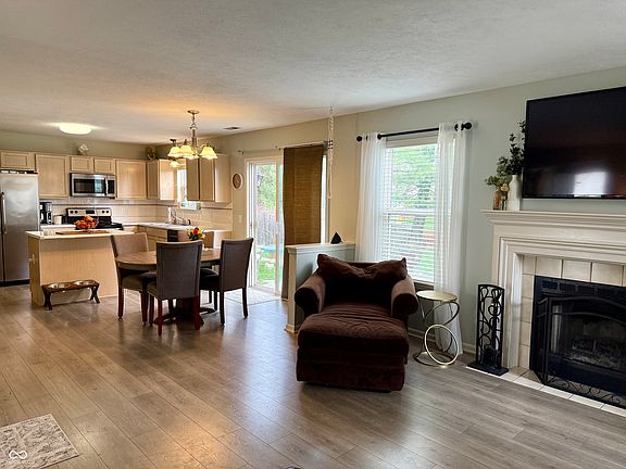 5th image of 13993 Whittier Dr