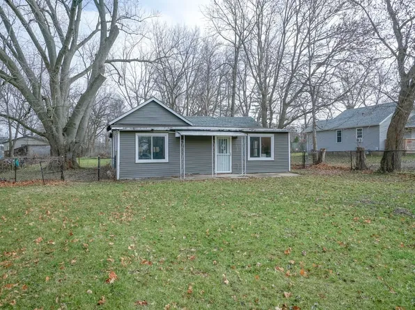 214 Daisyfield Rd, Rockford, IL 61102