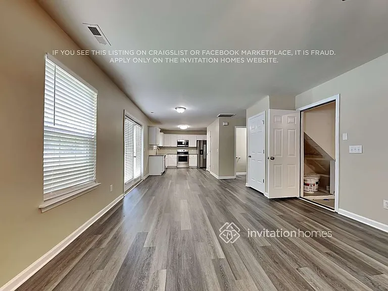 1924 Waters Trail Dr — Photo 5