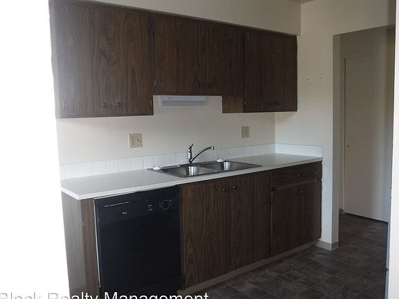 4th image of 2921 E 36th Ave APT 14