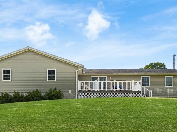 8885 Blackrun Rd, Nashport, OH 43830