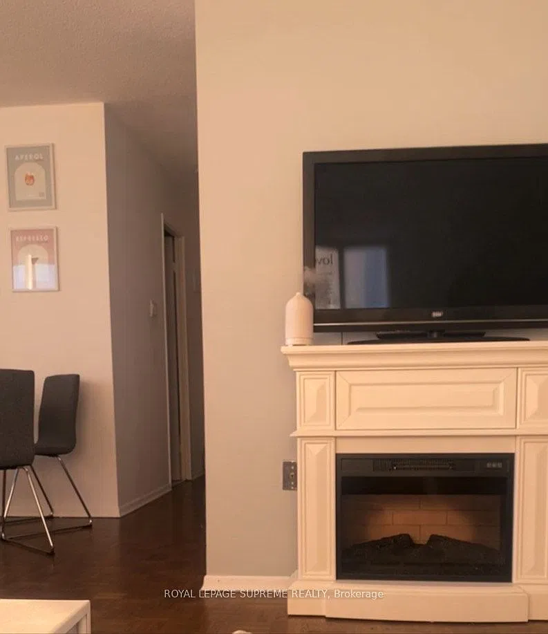Blackthorn Manor — Photo 4