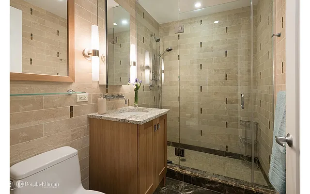 Sold by Douglas Elliman | media 21