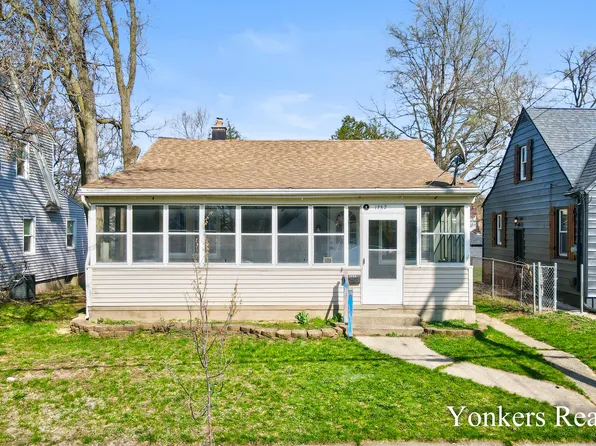 1732 Silver Ave SE, Grand Rapids, MI 49507