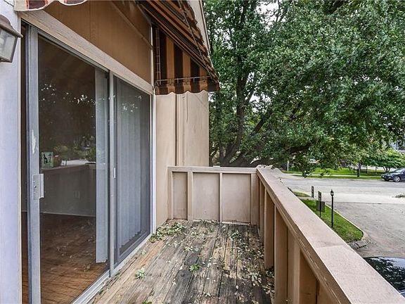 3rd image of 4327 Holland Ave APT 208