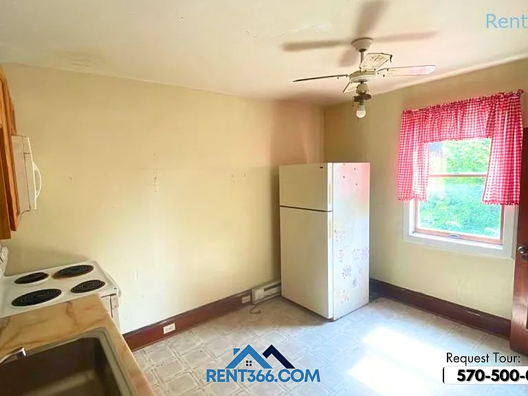 405 N 2nd St #2 — Photo 15