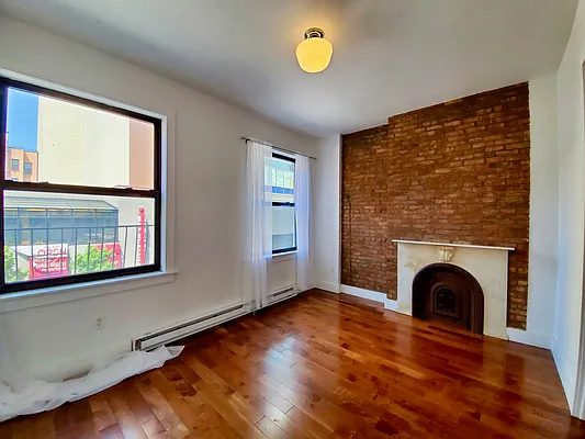 Rented by Bohemia Realty Group | media 8