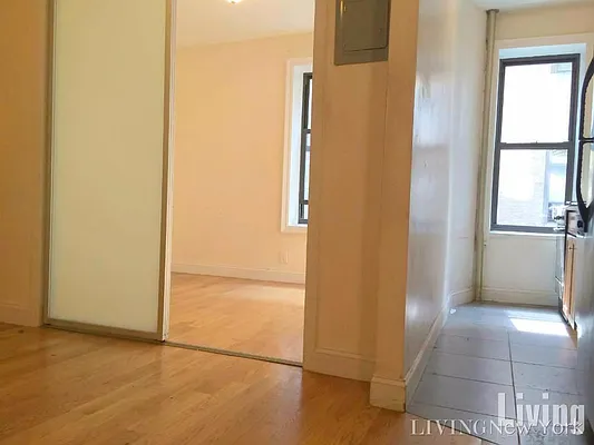 Rented by Living New York | media 18